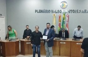 Juiz da Comarca de Tangará é homenageado pela Câmara de Ibiam 