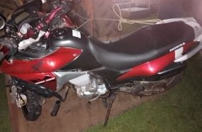 Motociclista fica ferido após colisão com caminhonete na SC-135
