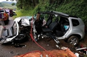 Acidente com três veículos deixa sete feridos na BR-470