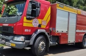 Incêndio em caixa de energia mobiliza Bombeiros em Herval 