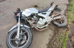 Motociclista fica ferido após colisão na BR-470 