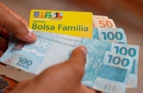 Caixa começa a pagar Bolsa Família de R$ 600 nesta quarta-feira