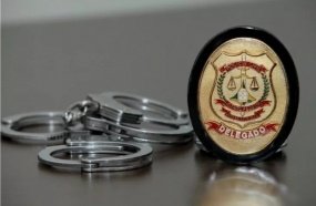 Justiça condena delegado que comprou churrasqueira com verba do trânsito