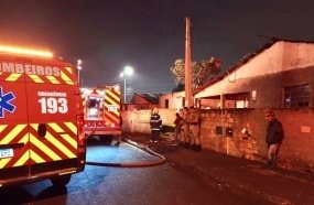 Incêndio em residência mobiliza Bombeiros em Campos Novos