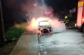 Três veículos são atingidos por incêndios em Curitibanos 