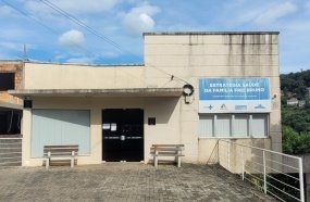 Prefeito assina ordem de serviço para reforma do ESF Frei Bruno