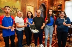 Governador conhece projeto de alunos de Água Doce selecionado para feira nacional
