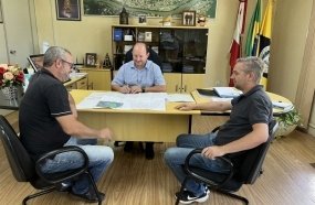 Prefeito recebe projeto urbanístico do novo Distrito Industrial de Herval 