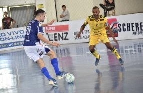 Joaçaba Futsal é superado pela Assoeva pela Liga Nacional