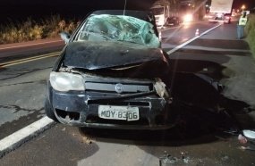 Colisão entre carro e carreta tira a vida de motorista na BR-153