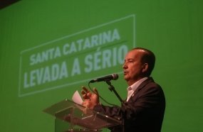 Governador Jorginho Mello apresenta balanço dos primeiros 100 dias de gestão