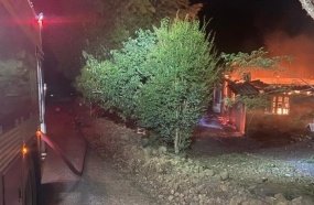 Casa é consumida por incêndio no interior de Macieira 