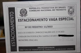 Lei garante vagas para gestantes no estacionamento rotativo de Joaçaba
