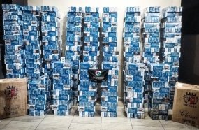 PM apreende 12.500 maços de cigarros em depósito clandestino 