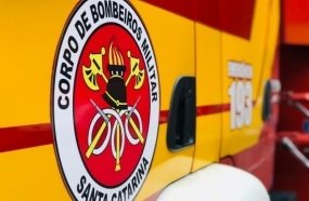 Homem é socorrido após cair de carroceria de carreta na BR-282