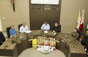 Câmara de Vereadores promove debate sobre maus-tratos a animais 
