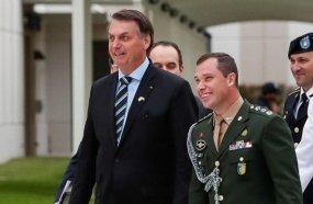 Ex-presidente Jair Bolsonaro é alvo de operação da PF