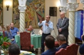 Governo apresenta aos deputados projeto que democratiza ensino superior