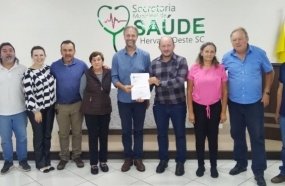 Deputado Pedro Uczai entrega emenda parlamentar para a saúde de Herval 