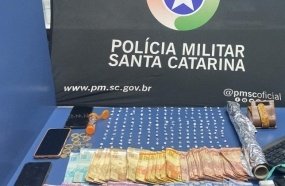 Polícia Militar estoura ponto de drogas e prende traficante 