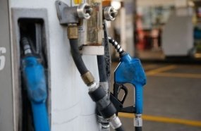 Petrobras anuncia fim da paridade do preço dos combustíveis com o dólar