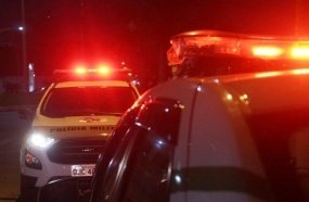 Motorista tem carro tomado de assalto ao chegar no trabalho em Joaçaba