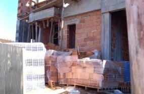 Trabalhador morre após queda de andaime em obra 