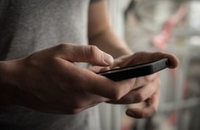 Justiça mantém condenação de homem que extorquiu a própria mãe ameaçando divulgar fotos íntimas