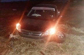 Veículo de Joaçaba colide contra árvore no interior de Água Doce