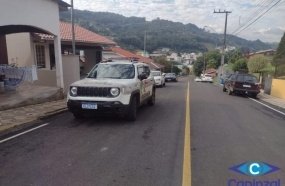 Criança de 3 anos é atropelada por carro em Lacerdópolis 