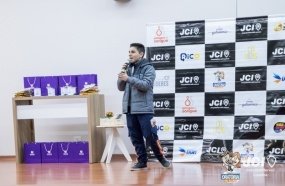 Aluno da Escola Nelson Pedrini vence Concurso de Oratória da JCI