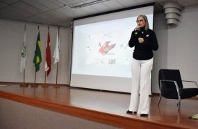 Sobrevivente e enfermeira que atuou no incêndio da Boate Kiss palestram na Unoesc