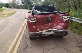 Condutores são encaminhados ao hospital após colisão na SC-390