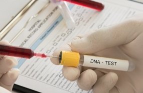 Mal falada em cidade após erro no exame de DNA, jovem será indenizada