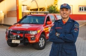 Bombeiro de SC compõe equipe brasileira para combate a incêndios florestais no Canadá 