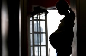 Homem que estuprou e engravidou a enteada é condenado a 19 anos de prisão 