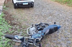 Adolescente com moto é apreendido após fuga e perseguição