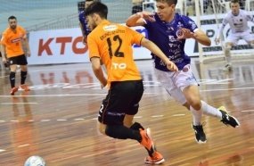 Joaçaba Futsal é superado pelo Carlos Barbosa por 3 a 1