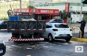 Colisão entre carro e caminhão é registrada em Joaçaba