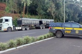 PRF flagra bitrem com mais de 16 toneladas de excesso na BR-153