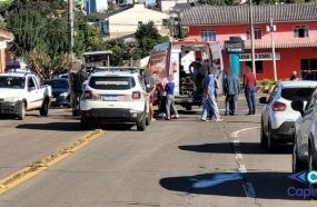 Colisão entre moto e bicicleta deixa adolescentes feridos 