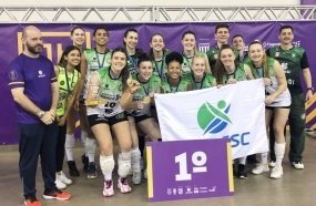 Voleibol feminino da Unoesc vai representar o Brasil na Rússia