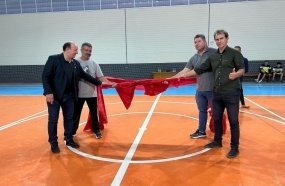 Prefeitura entrega reforma do ginásio de esporte do Jardim Morada do Sol