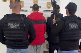 Polícia Civil prende dupla suspeita por roubo de carro em Campos Novos
