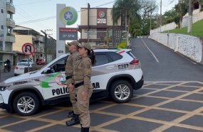 Segurança pública aciona sirenes em ato pelo fim da violência contra a mulher