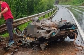 Casal da região morre após colidir carro contra carreta na BR-153