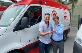 Deputado Saretta entrega ambulância para o SAMU de Joaçaba 