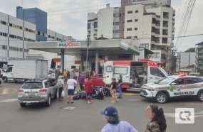 Colisão entre carro e moto deixa dois feridos no centro de Herval 