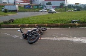 Motociclista morre após colisão contra caminhão bitrem na SC-135