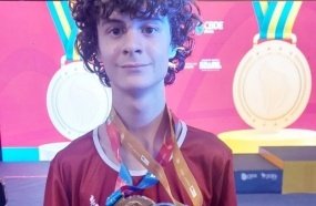 Aluno de Joaçaba é campeão e vice-campeão de Badminton nos JEBs 